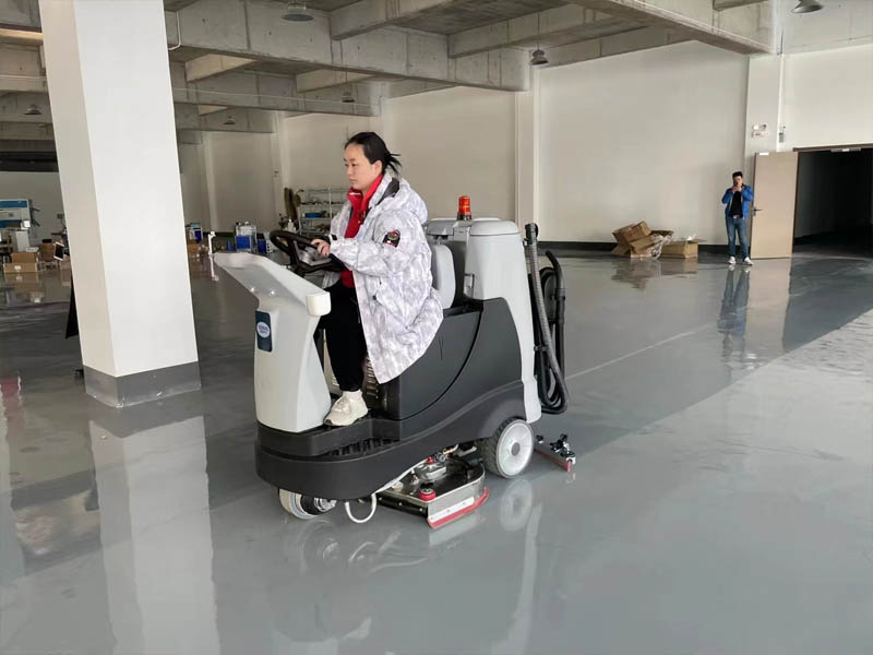 骏马游乐设备让我找到做生意的出路